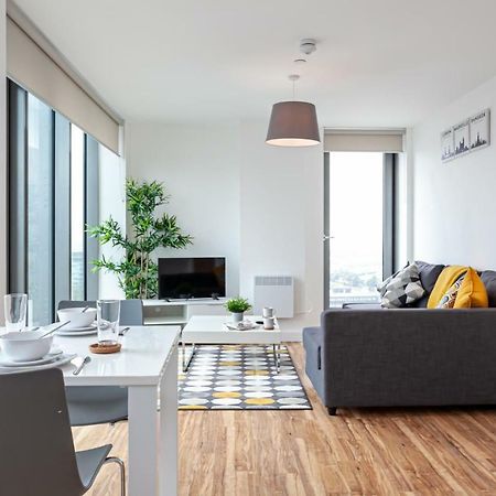X1 Apartments Salford Quays Экстерьер фото